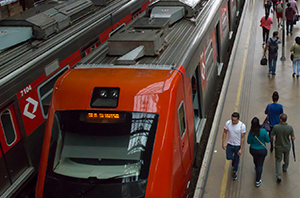 Leia mais sobre o artigo Trabalhadores da CPTM devem manter 100% do efetivo nos horários de pico em caso de greve; Sabesp deve garantir 85% em operações essenciais